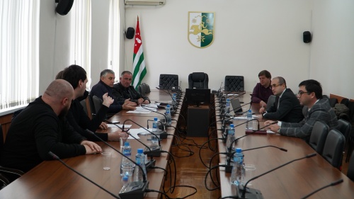 Беслан Ҳалуашь Абиуџьети, акредиттә еиҿкаарақәеи, ашәахтәқәеи, афинансқәеи рзы аилак аилатәара мҩаԥигеит
