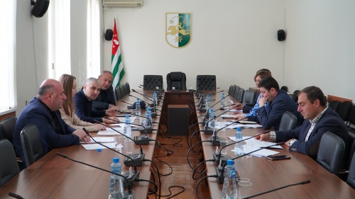 Под председательством Алхаса Барциц состоялось заседание парламентского Комитета