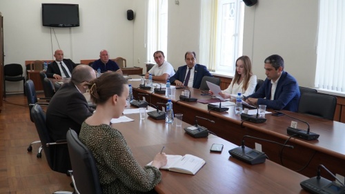 Имҩаԥысит Жәларбжьаратәии апарламентбжьаратәи еимадарақәеи аџьынџьуаа рымадареи рзы аилак аилатәара