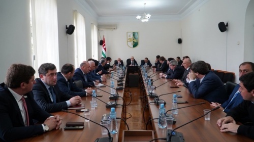 Аԥсны Жәлар Реизара – Апарламент VII ааԥхьара адепутатцәа русура хацдыркит