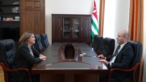 Спикер встретился с Уполномоченным по правам человека в Республике Абхазия  