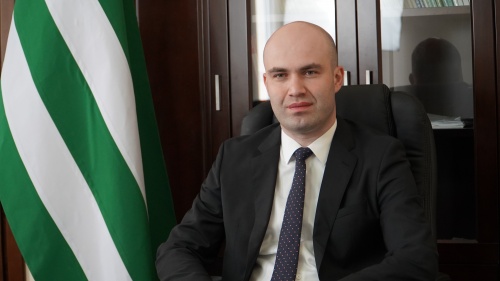 Лаша Ашуба поздравил мусульман Абхазии с праздником Курбанныхуа