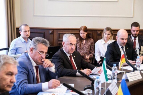 Спикер   Парламента Республики Абхазия Лаша Ашуба принял участие в заседании Совета ЮРПА